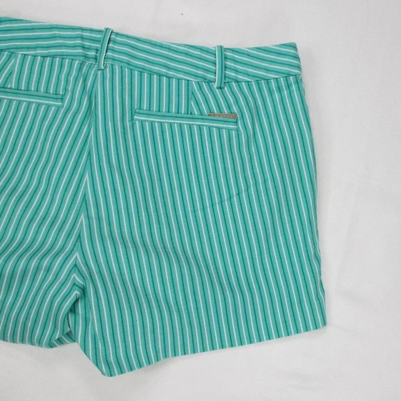 MICHAEL MK Summer Shorts - Picture 6 of 6